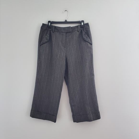 Larry Levine Women's Wide Leg Gray Striped Capri Pants 10 - Picture 1 of 9